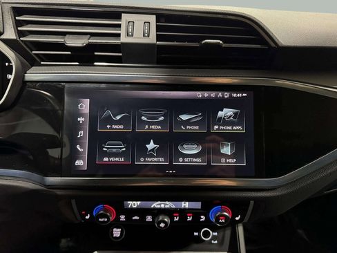 Used 2024 Audi Q3 2.0T Premium image 6