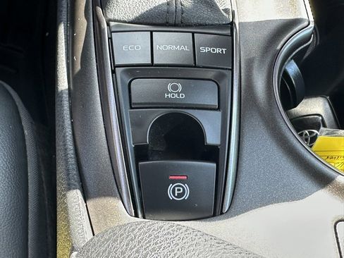 Used 2023 Toyota Camry XSE image 30