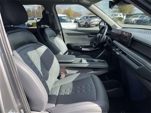 Certified 2024 Kia EV9 Wind image 19