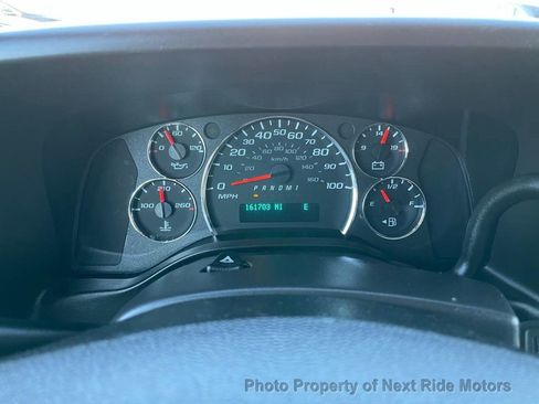 Used 2022 Chevrolet Express 2500 w/ Driver Convenience Package RWD image 24