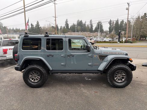 Used 2025 Jeep Wrangler Unlimited Rubicon 392 image 9