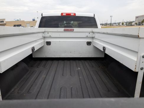 Used 2022 RAM 2500 Tradesman w/ Chrome Appearance Group RWD image 20