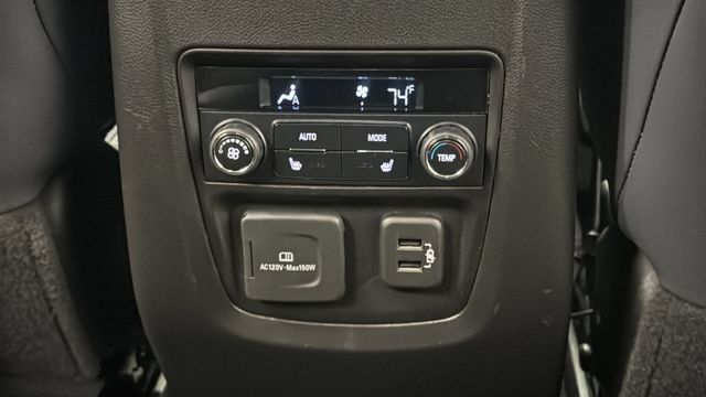 Used 2018 Buick Enclave Premium w/ LPO, Hit The Road Package AWD/4WD image 35
