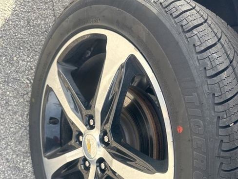 Used 2021 Chevrolet Equinox Premier image 48