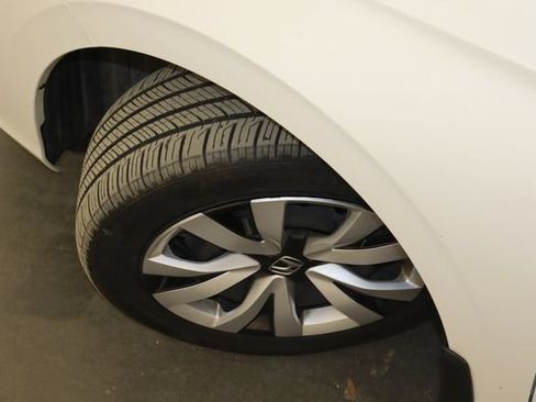 Used 2024 Honda Civic LX image 31