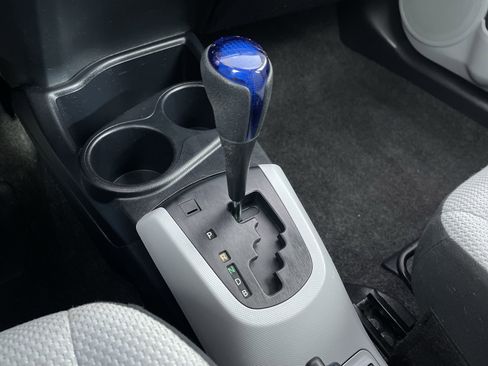 Used 2014 Toyota Prius C One image 18