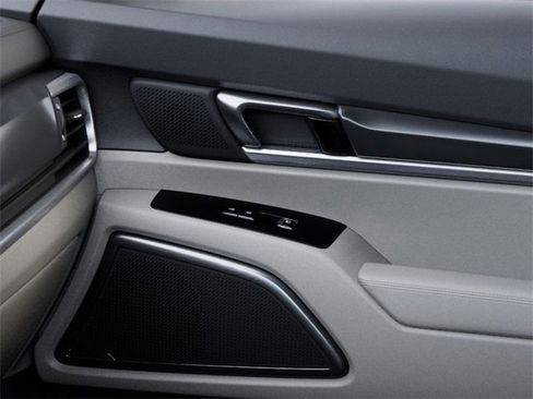 New 2025 Kia Telluride S image 25