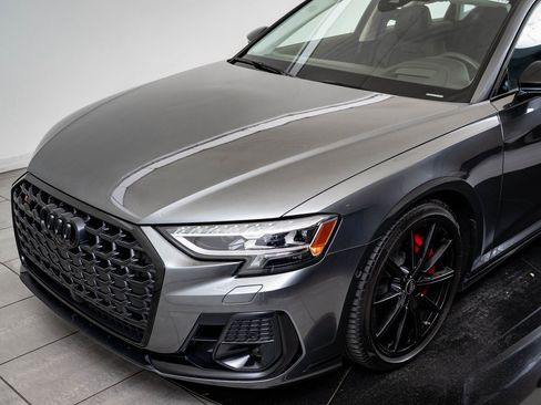 Certified 2022 Audi S8 image 17