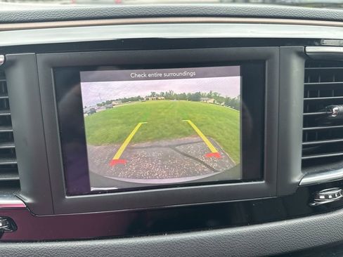 Used 2020 Chrysler Voyager Lxi FWD image 15