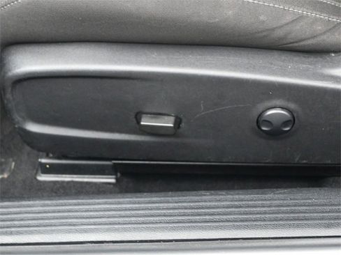 Used 2022 Dodge Challenger GT image 20