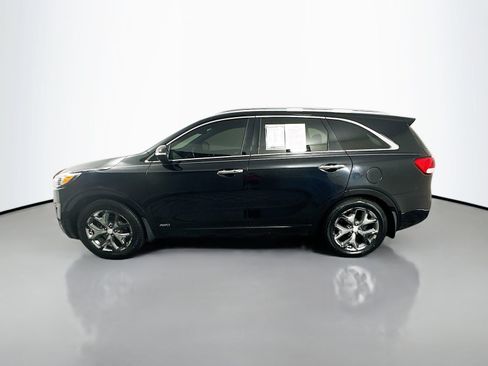 Used 2016 Kia Sorento SX w/ SXL Technology Package AWD/4WD image 4