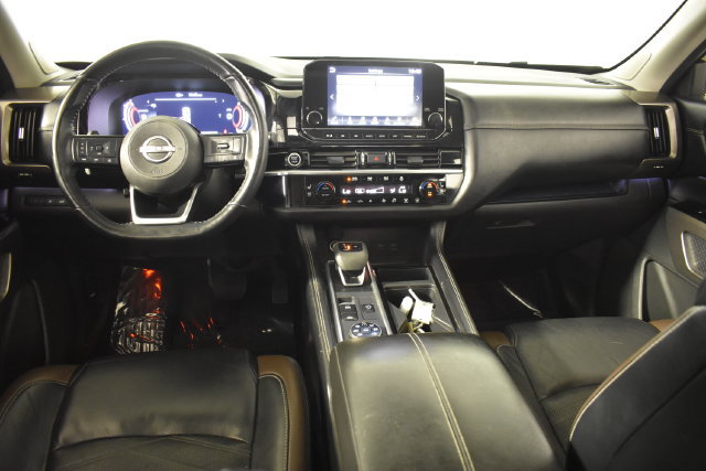 Certified 2024 Nissan Pathfinder Platinum AWD/4WD image 27