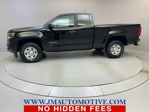 Used 2018 Chevrolet Colorado W/T image 2