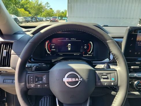 New 2026 Nissan Pathfinder SL FWD image 13
