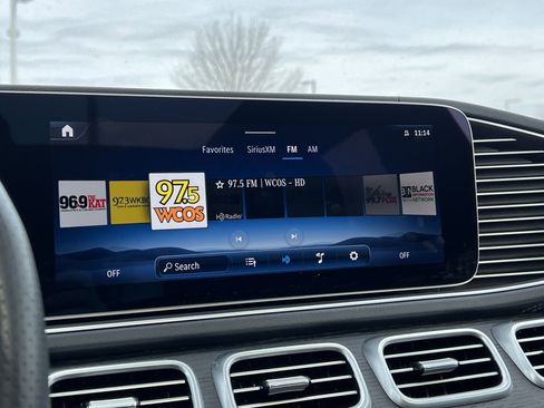 Used 2025 Mercedes-Benz GLS 450 450 w/ AMG Line Exterior image 23