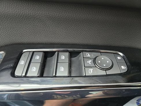 New 2026 Nissan Pathfinder Platinum AWD/4WD image 14