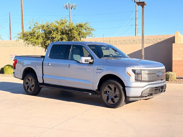 Used 2022 Ford F150 Lightning Lariat AWD/4WD image 5