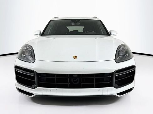 Certified 2019 Porsche Cayenne Turbo AWD/4WD image 10