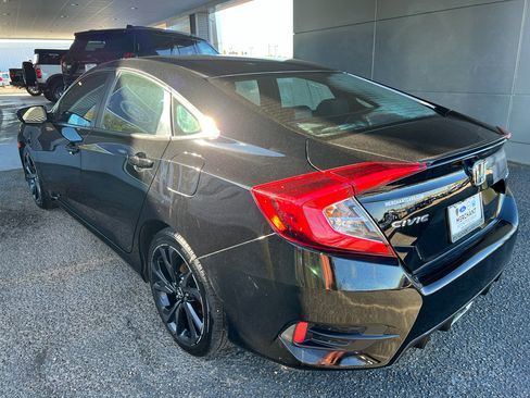 Used 2020 Honda Civic Sport image 5