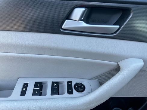 Used 2016 Hyundai Sonata Sport w/ Option Group 1V image 20