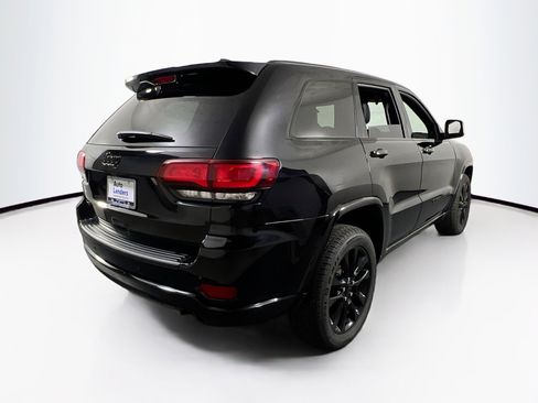 Used 2022 Jeep Grand Cherokee Laredo X image 5