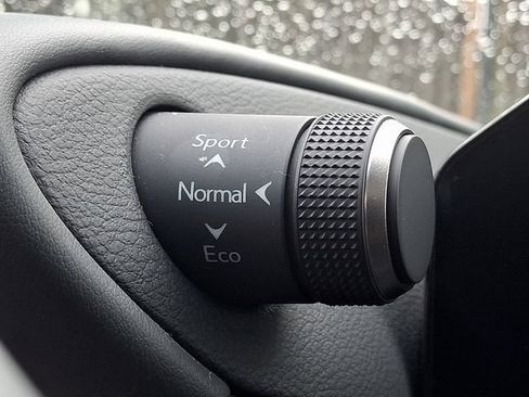 Certified 2024 Lexus ES 350 w/ Premium Package FWD image 24