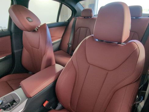 Used 2026 BMW 330i Sedan w/ M Sport Package image 23