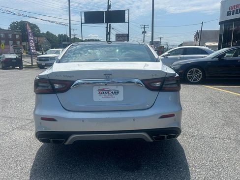 Used 2019 Nissan Maxima 3.5 SL w/ Floor Mat Group FWD image 6