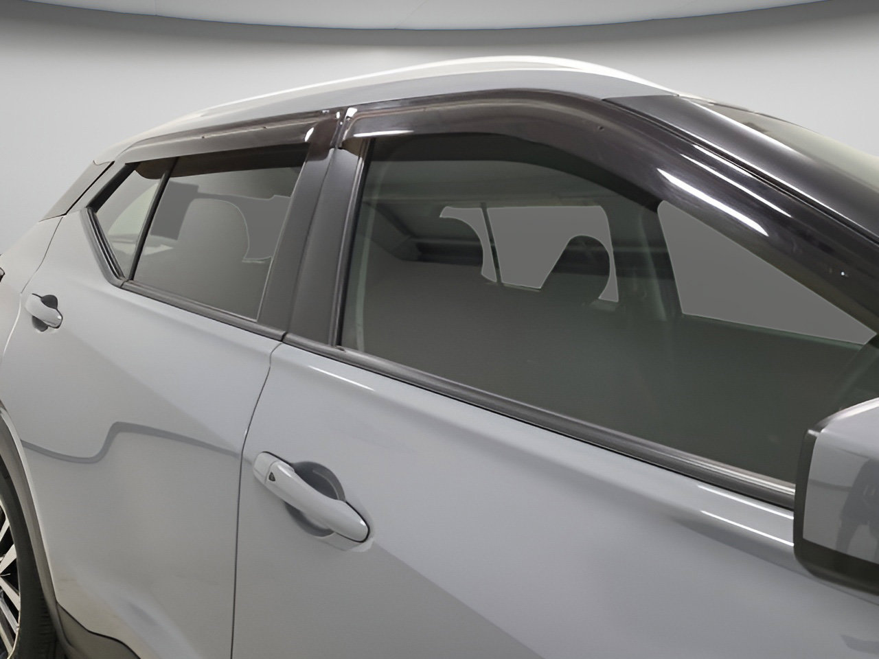 Used 2023 Nissan Kicks SV FWD image 11