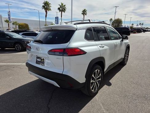 Used 2023 Toyota Corolla Cross XLE w/ Convenience Package image 6