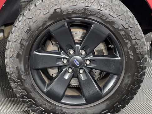 Used 2014 Ford F150 FX4 w/ Equipment Group 402A Luxury AWD/4WD image 15