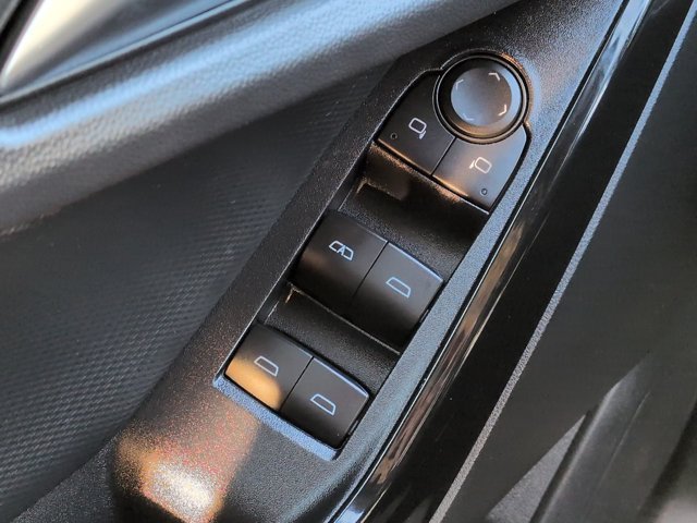 Used 2026 Chevrolet Equinox LT FWD image 22