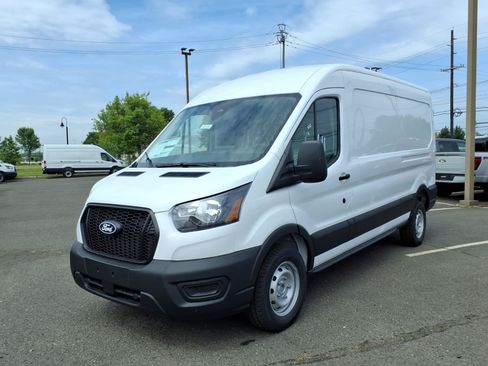 New 2026 Ford Transit 250 148 Medium Roof w/ Load Area Protection Package RWD image 3