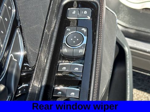 Used 2023 Lincoln Aviator AWD w/ Premium Package image 28
