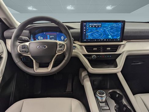 New 2026 Ford Explorer Active w/ Active Comfort Package image 21