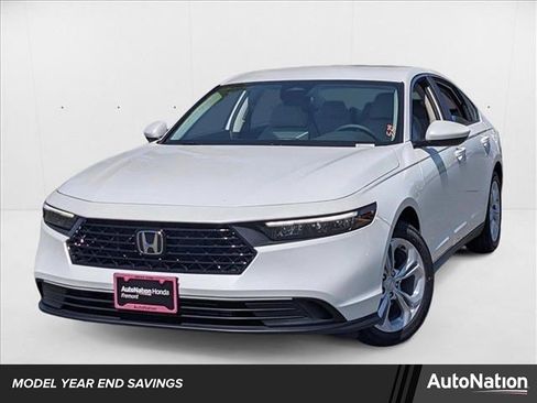New 2025 Honda Accord SE image 1