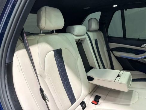 Used 2020 BMW X5 M Competition w/ Executive Package AWD/4WD image 36