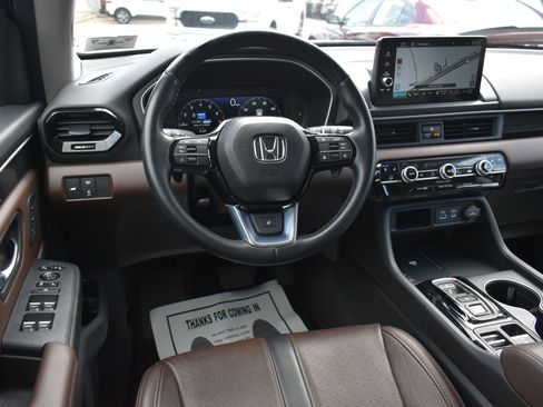 Used 2023 Honda Pilot Elite image 21