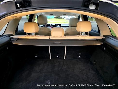 Used 2018 Mercedes-Benz GLC 300 w/ Premium Package image 32