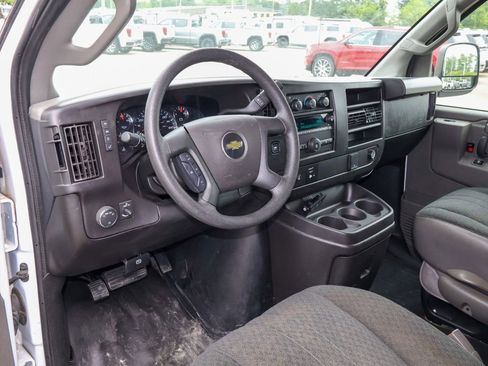 Used 2024 Chevrolet Express 2500 w/ Driver Convenience Package RWD image 11
