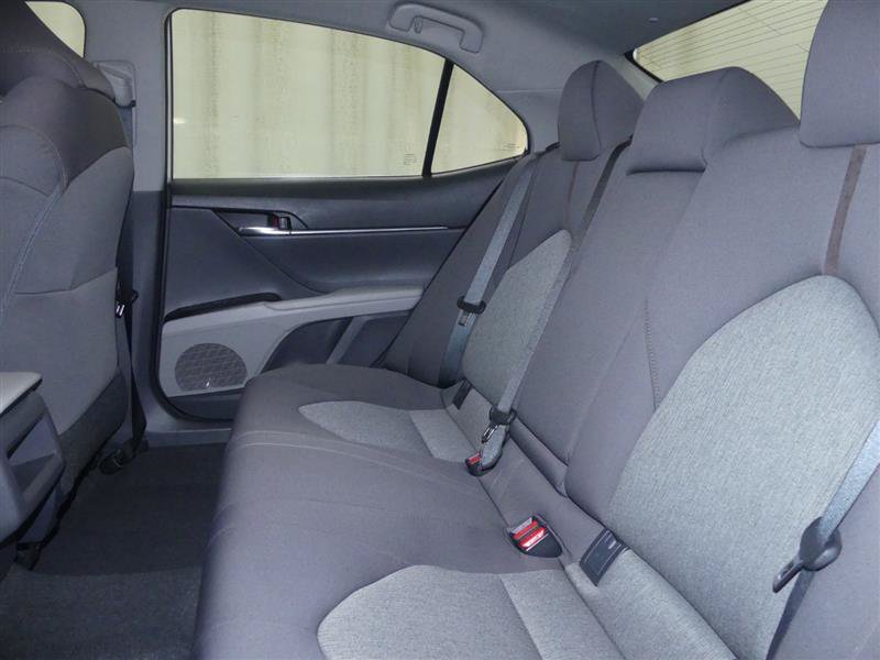Used 2019 Toyota Camry LE FWD image 21