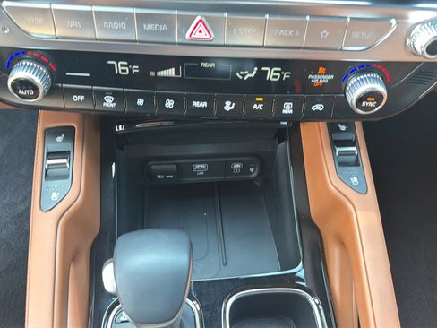 Used 2024 Kia Telluride SX Prestige X-Pro AWD/4WD image 49