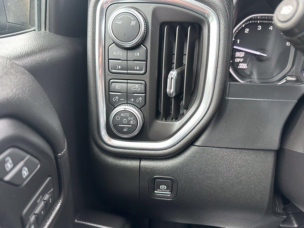 Used 2019 GMC Sierra 1500 SLT w/ SLT Premium Plus Package AWD/4WD image 15