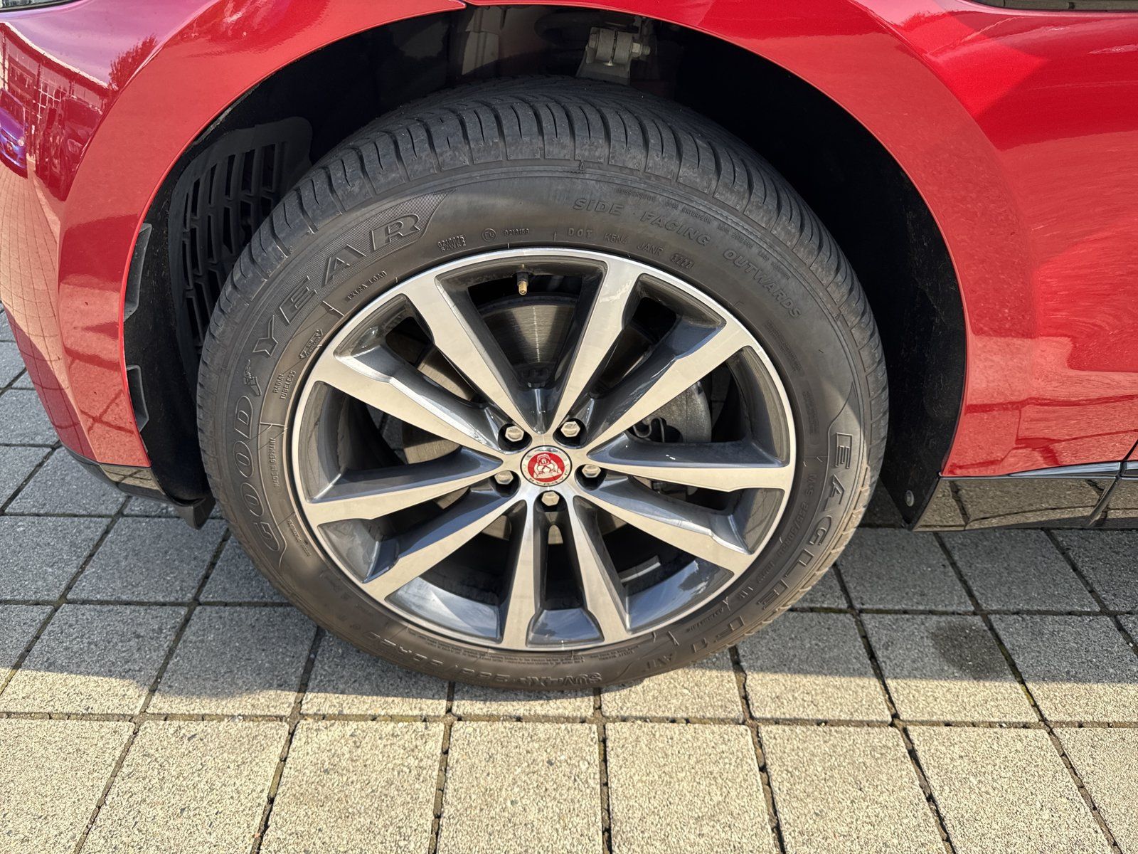 Used 2023 Jaguar F-PACE S AWD/4WD image 10