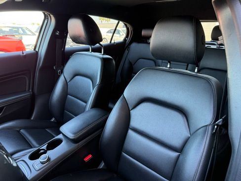 Certified 2019 Mercedes-Benz GLA 250 4MATIC image 11