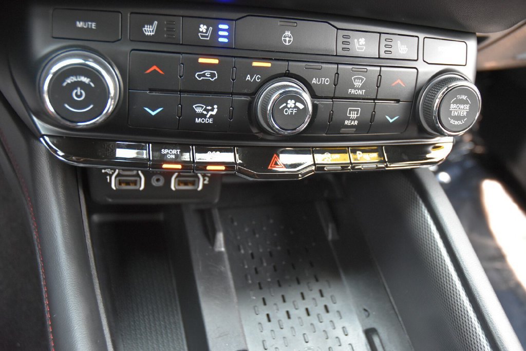Used 2025 Dodge Durango R/T AWD/4WD image 25