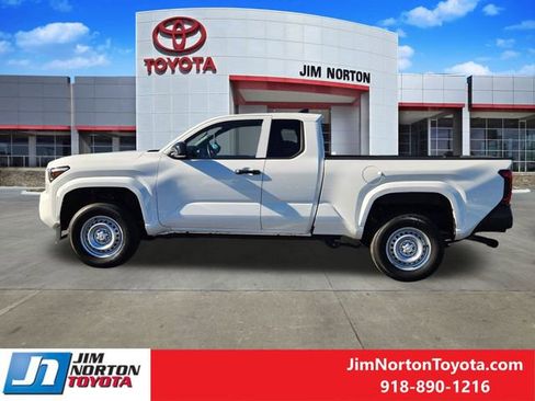 Used 2025 Toyota Tacoma SR RWD image 4