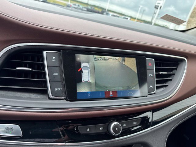 Used 2018 Buick Enclave Avenir w/ Avenir Technology Package AWD/4WD image 28