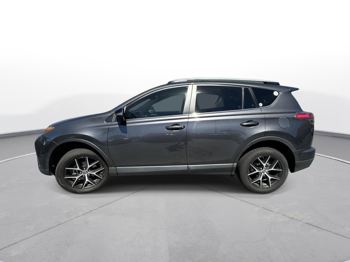 Used 2017 Toyota RAV4 SE w/ Advanced Technology Package FWD image 9