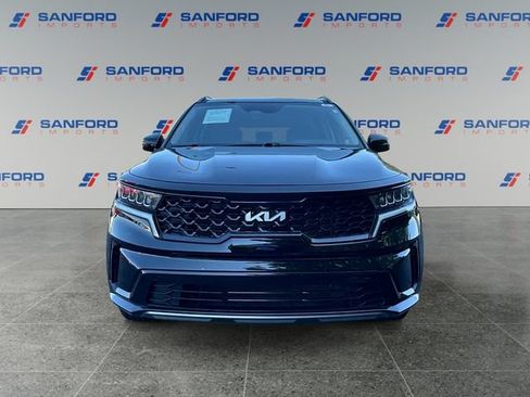 Used 2022 Kia Sorento S w/ Panoramic Sunroof Package FWD image 8